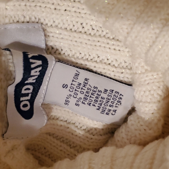 Old Navy off white & glittery material turtleneck sweater - Picture 5 of 11